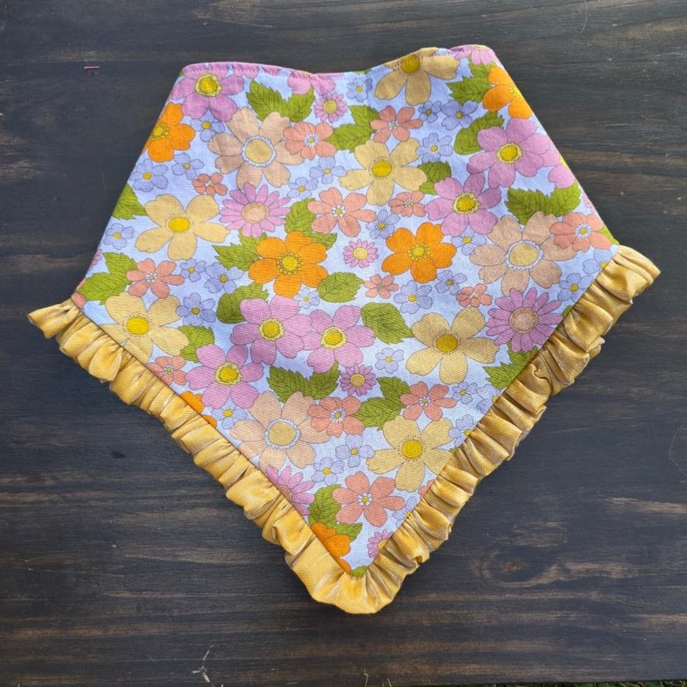 Dolly's Stars and Flowers Ruffle bandana