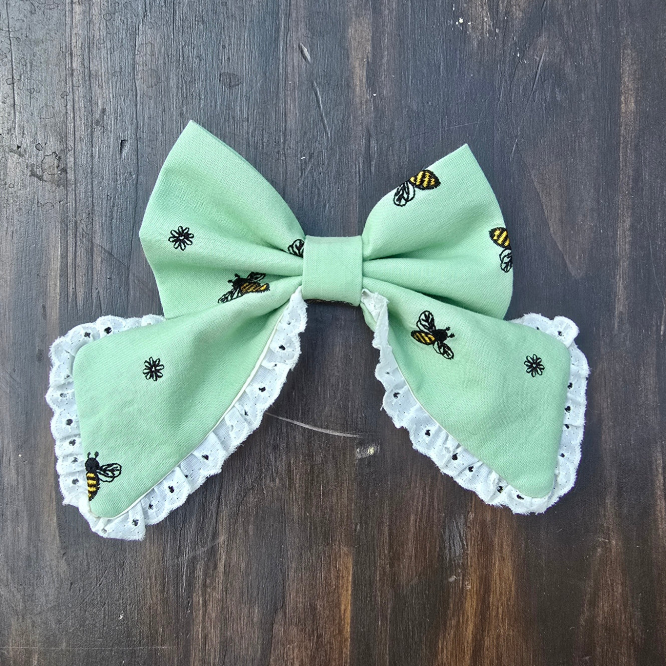 Green Bee Sailor Bow