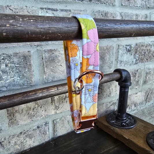 Groovy Floral Collar