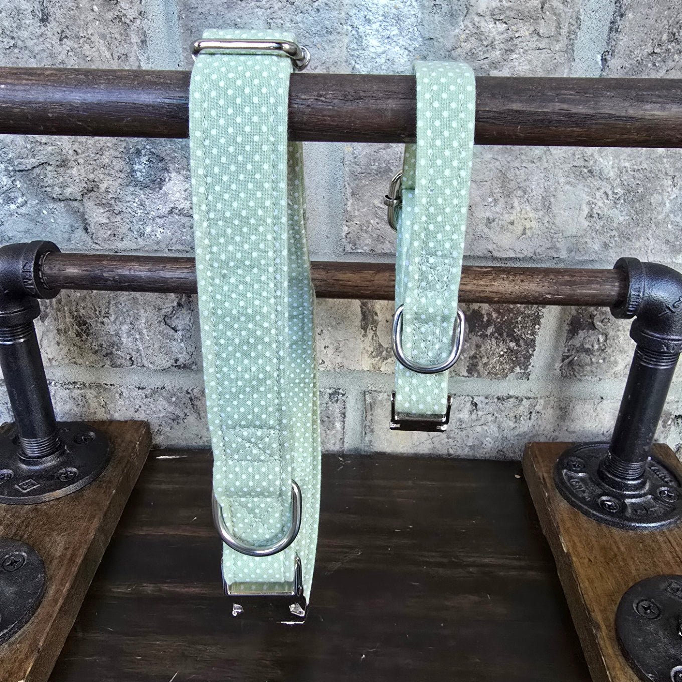 Green Polka Dot Collar