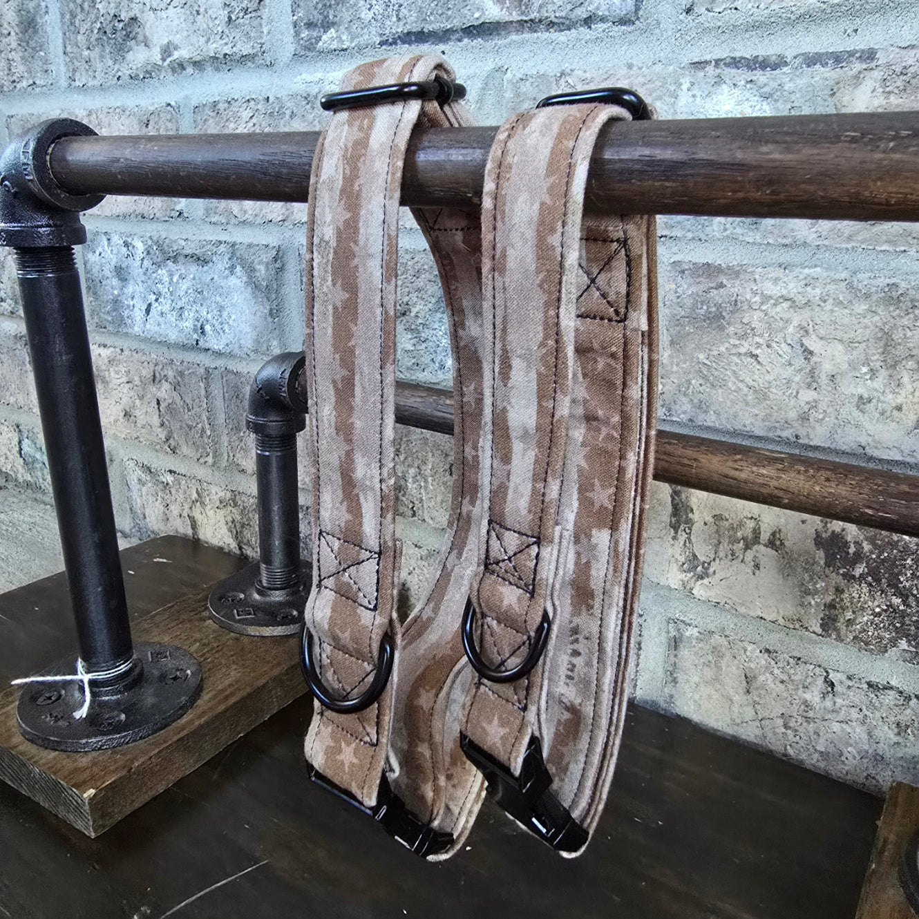 Brown Camo Flag Collar