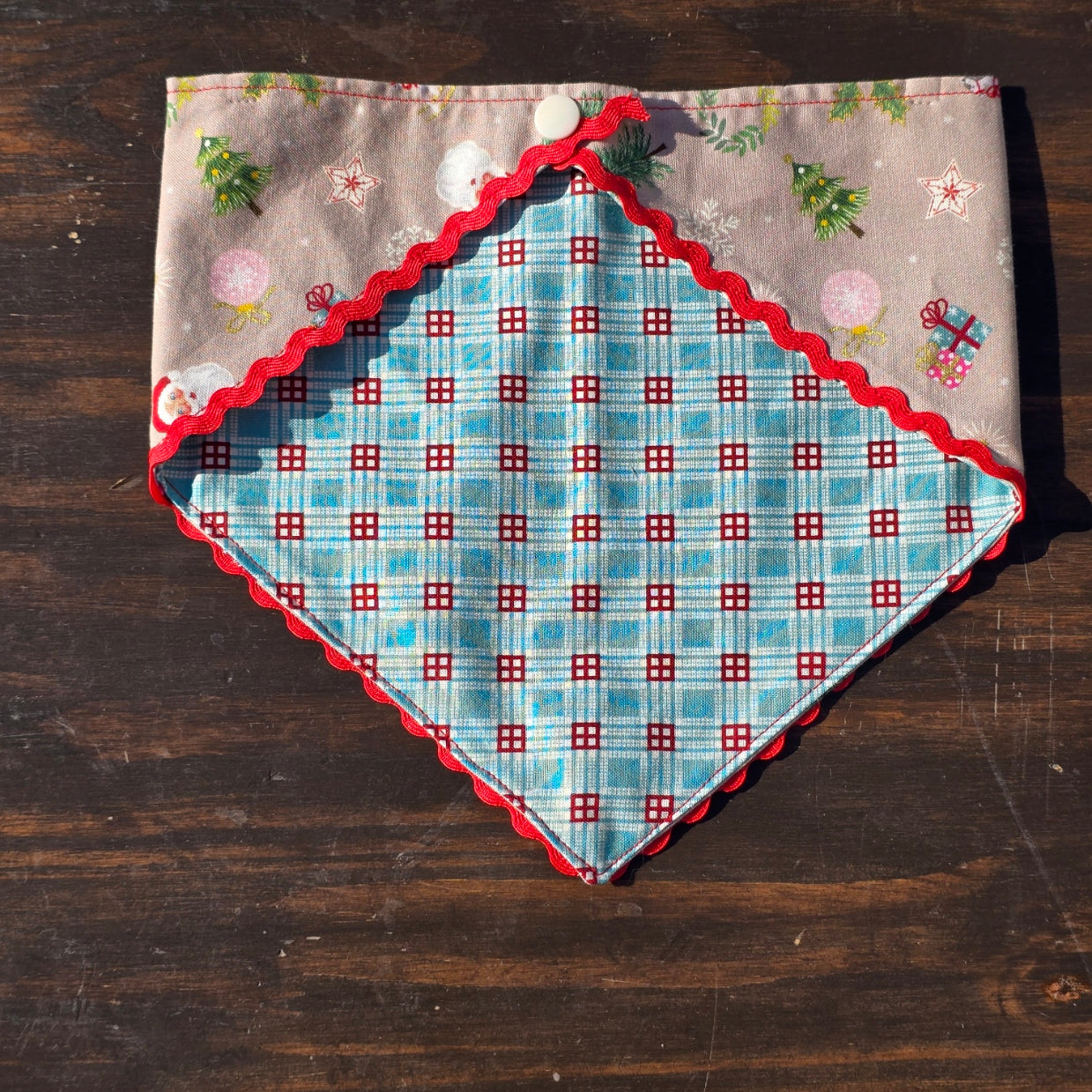 Vintage Christmas Cheer Trimmed