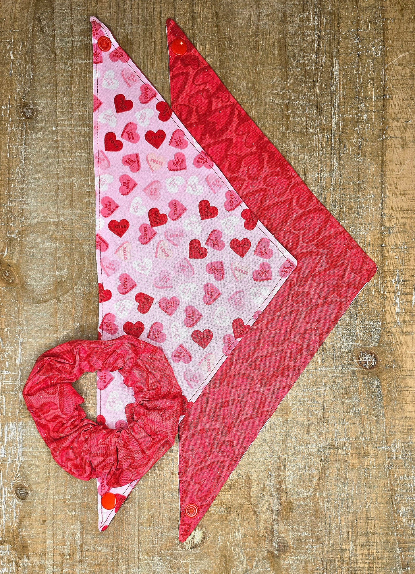 Valentines Bandana - Snap on Reversible - Gnome & Candy Heart