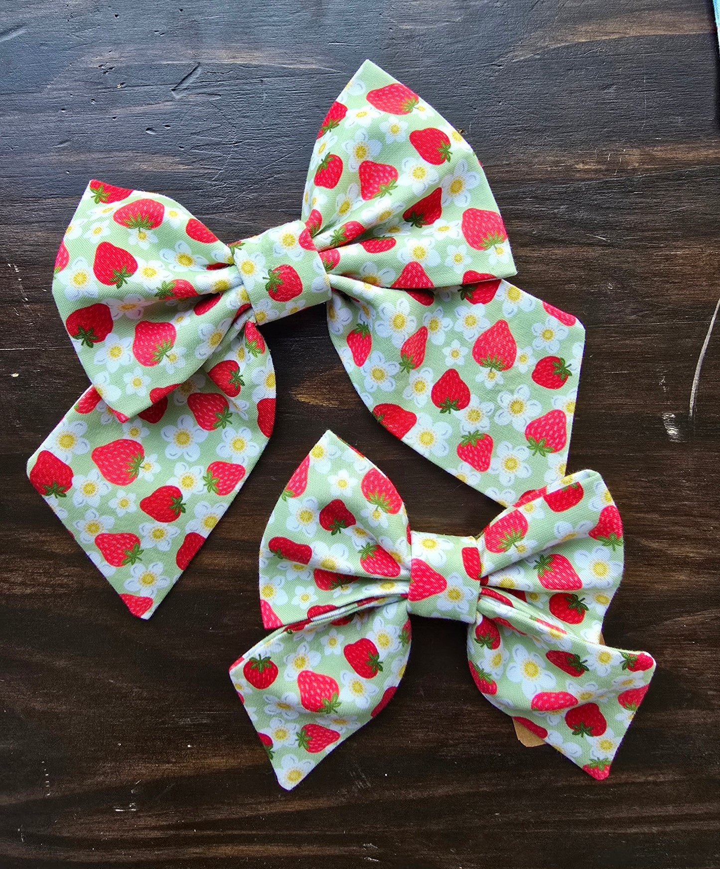 Green Strawberry Sailor Bow